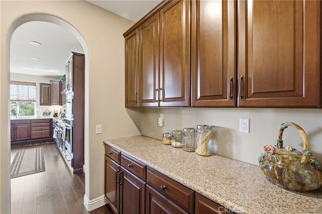 28107 Anvil, Valencia, CA 91354