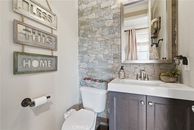 28107 Anvil, Valencia, CA 91354