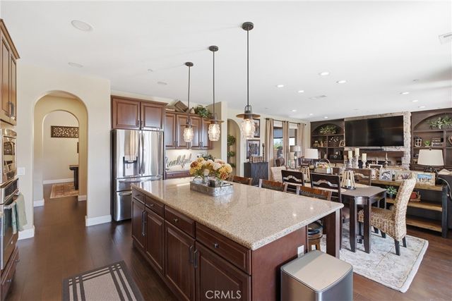 28107 Anvil, Valencia, CA 91354