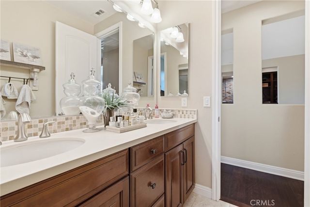 28107 Anvil, Valencia, CA 91354