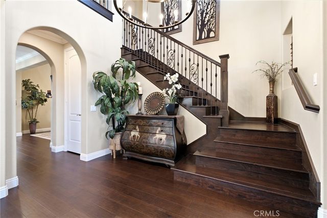 28107 Anvil, Valencia, CA 91354