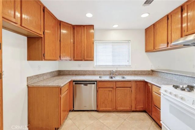 10072 Meadowlark, Fountain Valley, CA 92708