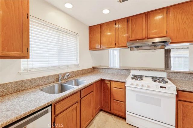 10072 Meadowlark, Fountain Valley, CA 92708