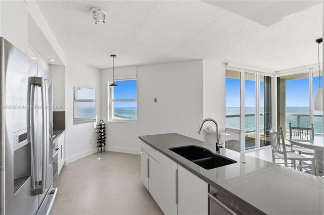 4201 Collins Avenue 1503, Miami Beach, FL 33140