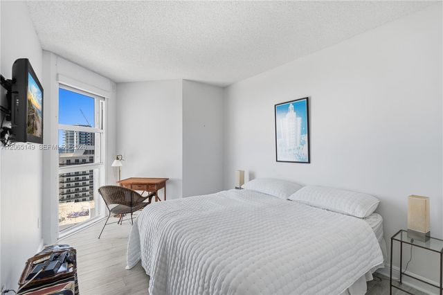 4201 Collins Avenue 1503, Miami Beach, FL 33140
