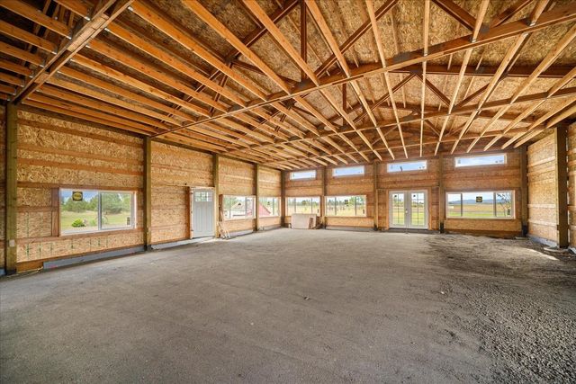 9 N Dover Rd, Medical Lake, WA 99022