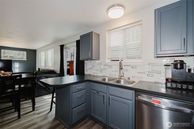 1325 SE Casandra Loop, Port Orchard, WA 98366