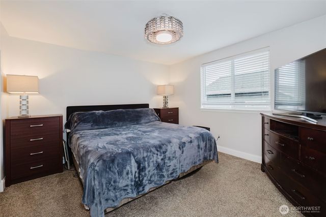 1325 SE Casandra Loop, Port Orchard, WA 98366