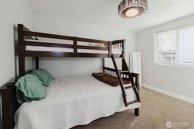 1325 SE Casandra Loop, Port Orchard, WA 98366