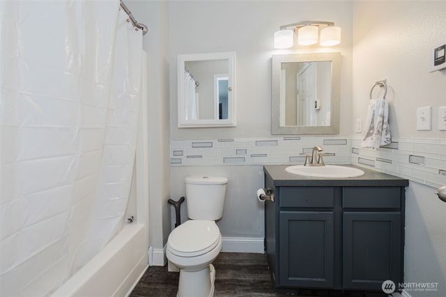 1325 SE Casandra Loop, Port Orchard, WA 98366