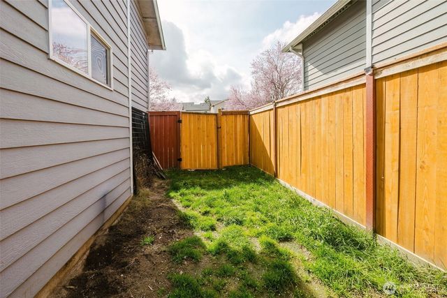 1325 SE Casandra Loop, Port Orchard, WA 98366