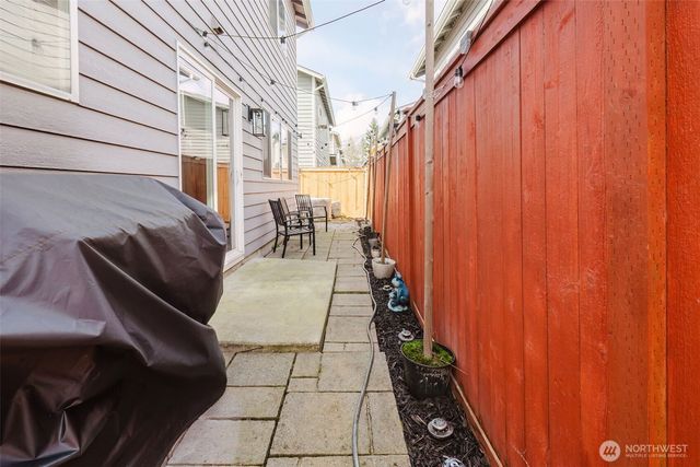 1325 SE Casandra Loop, Port Orchard, WA 98366