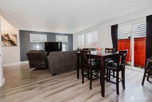 1325 SE Casandra Loop, Port Orchard, WA 98366