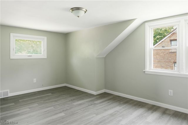 734 Pasadena Avenue, Youngstown, OH 44502