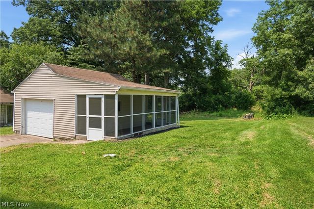 734 Pasadena Avenue, Youngstown, OH 44502