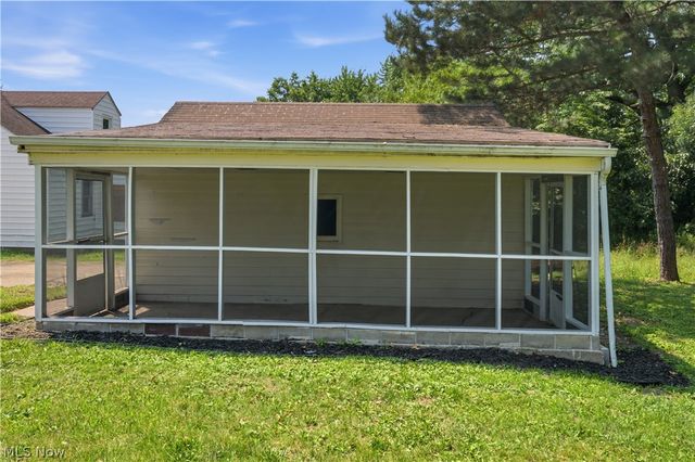 734 Pasadena Avenue, Youngstown, OH 44502