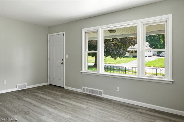 734 Pasadena Avenue, Youngstown, OH 44502