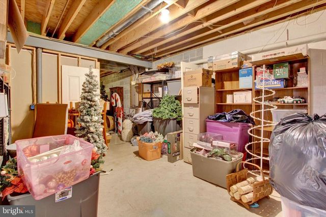 3641 REGENCY LN, York, PA 17402