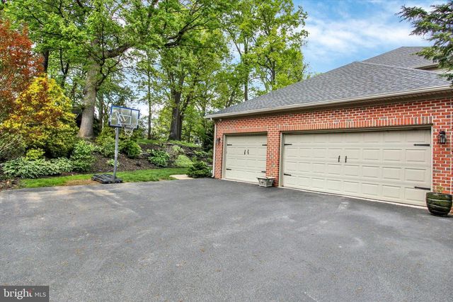 3641 REGENCY LN, York, PA 17402