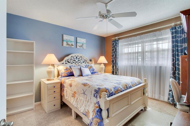 20 Yacht Club Drive 309, North Palm Beach, FL 33408