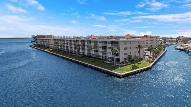 20 Yacht Club Drive 309, North Palm Beach, FL 33408