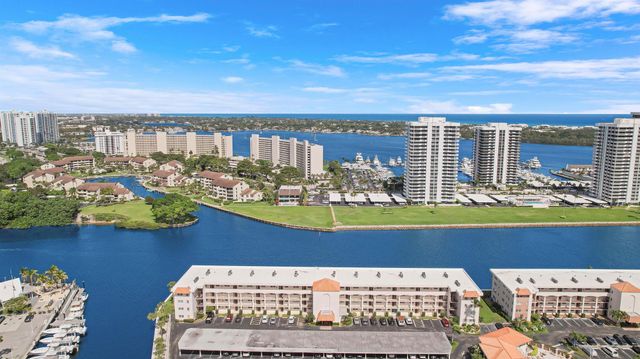 20 Yacht Club Drive 309, North Palm Beach, FL 33408