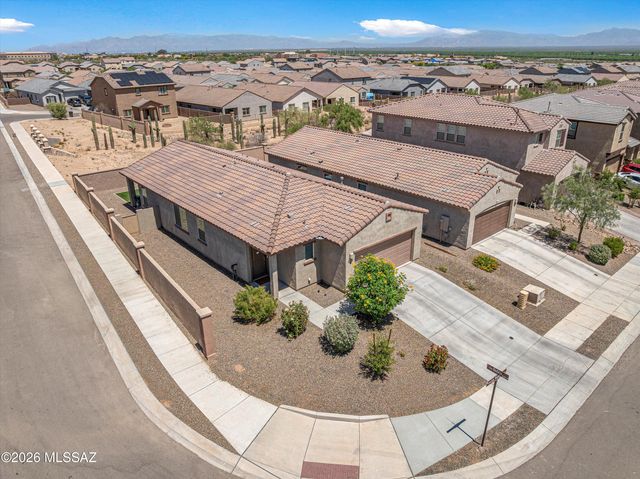 958 W Calle Las Varitas, Sahuarita, AZ 85629