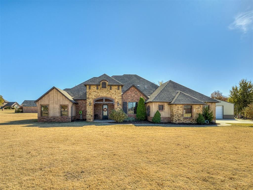1825 County Road 1205, Tuttle, OK 73089