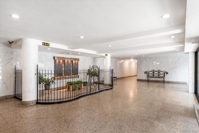 6011 Broadway 5E, Woodside, NY 11377