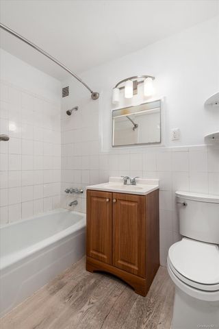6011 Broadway 5E, Woodside, NY 11377