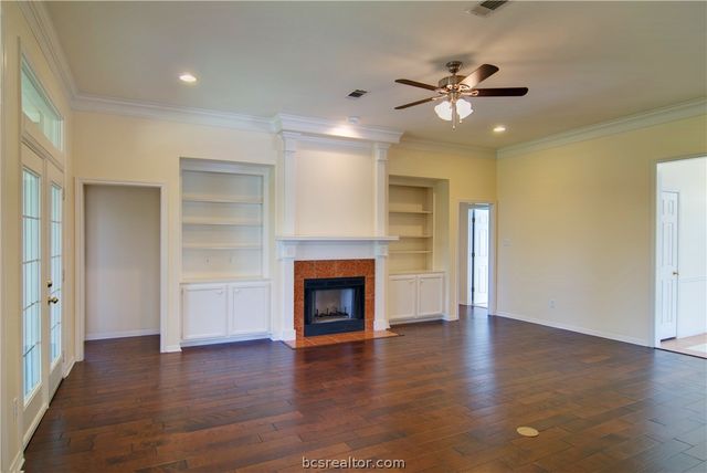 5009 Congressional Court, College Station, TX 77845