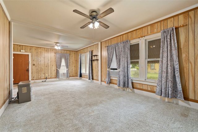1216 3rd Street, Brownwood, TX 76801