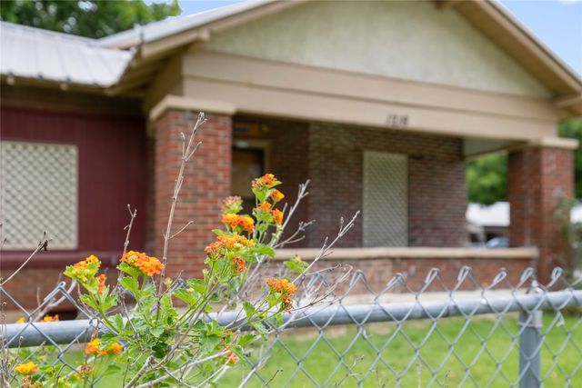 1216 3rd Street, Brownwood, TX 76801