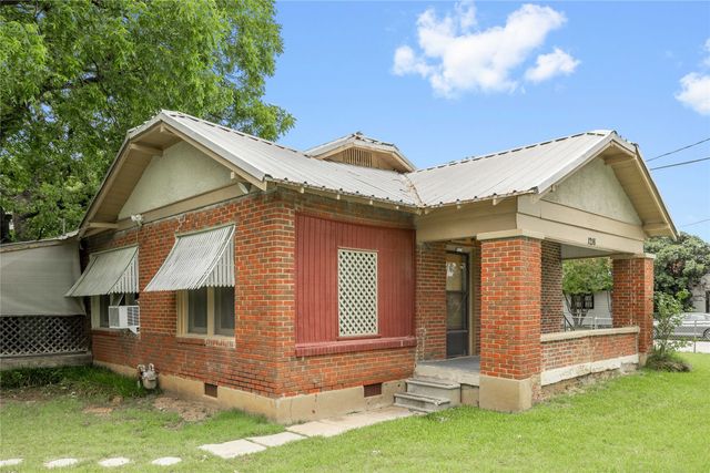 1216 3rd Street, Brownwood, TX 76801