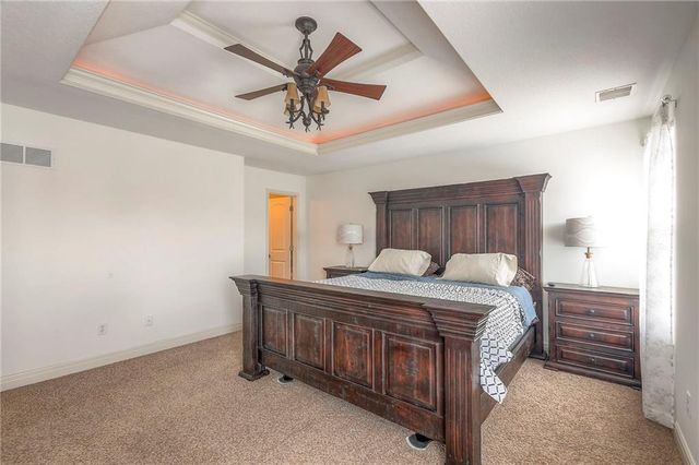1121 N Old Mill Road, Independence, MO 64056