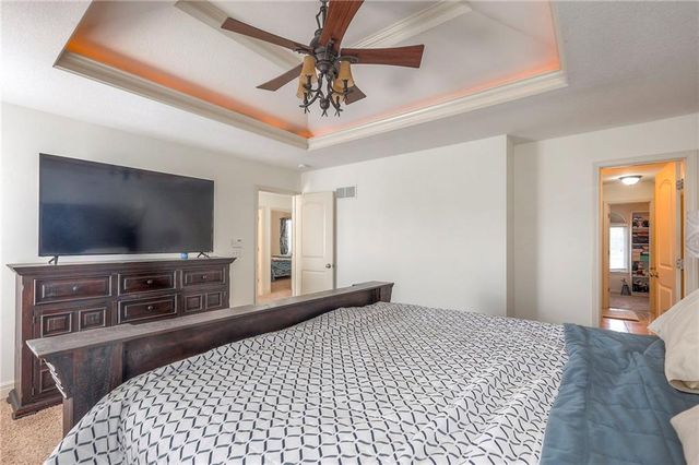 1121 N Old Mill Road, Independence, MO 64056