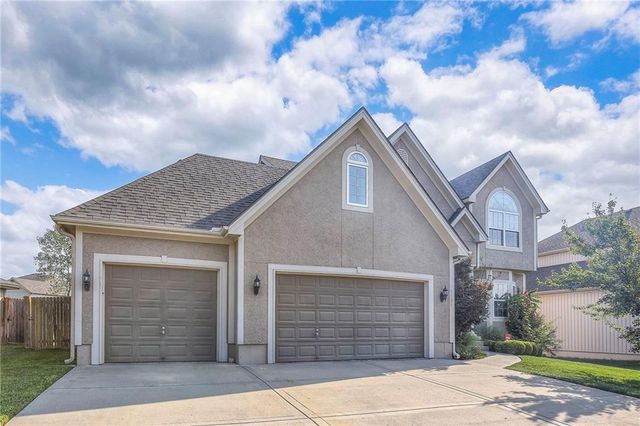 1121 N Old Mill Road, Independence, MO 64056