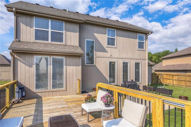 1121 N Old Mill Road, Independence, MO 64056