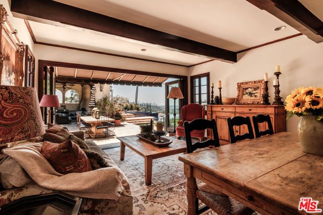 4026 Woking Way, Los Angeles, CA 90027