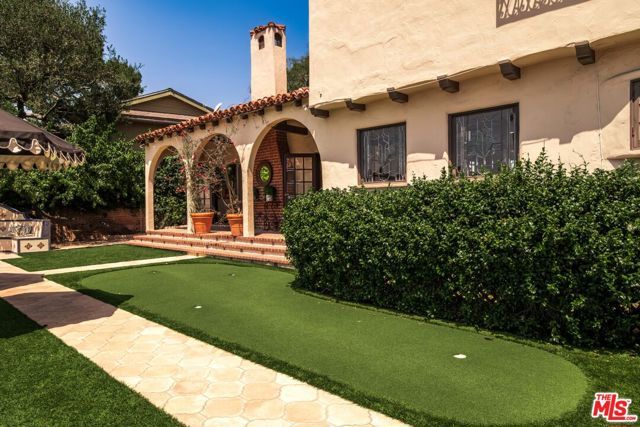 4026 Woking Way, Los Angeles, CA 90027