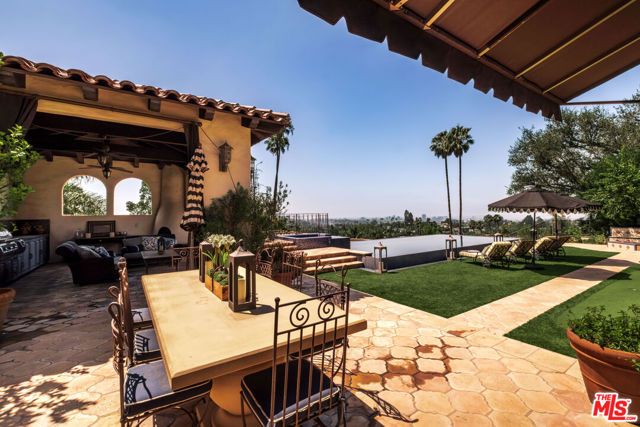 4026 Woking Way, Los Angeles, CA 90027