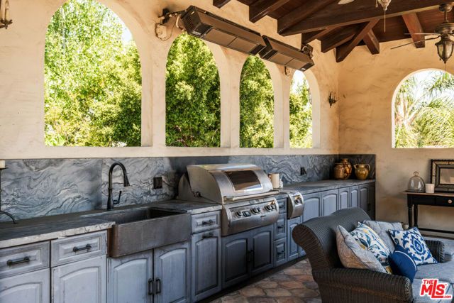 4026 Woking Way, Los Angeles, CA 90027