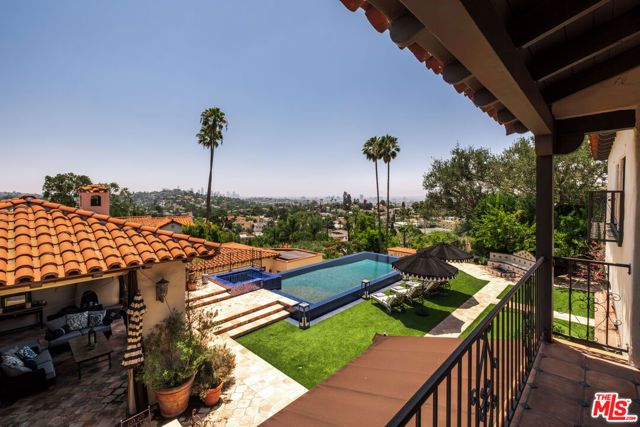 4026 Woking Way, Los Angeles, CA 90027