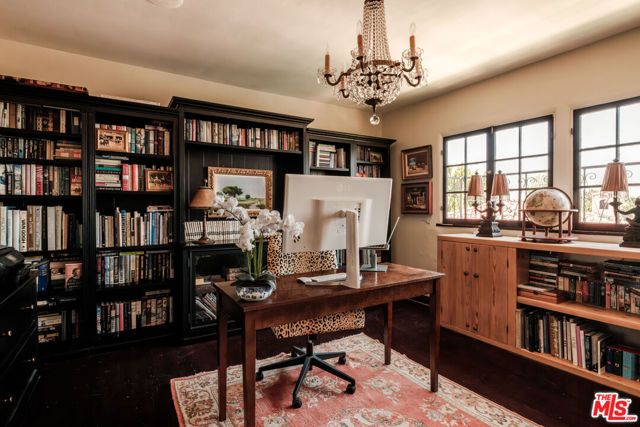 4026 Woking Way, Los Angeles, CA 90027