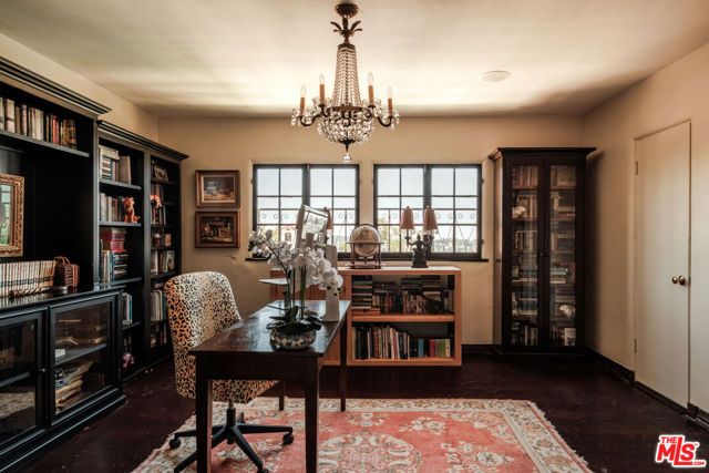 4026 Woking Way, Los Angeles, CA 90027