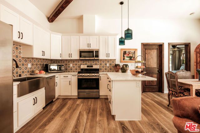 4026 Woking Way, Los Angeles, CA 90027