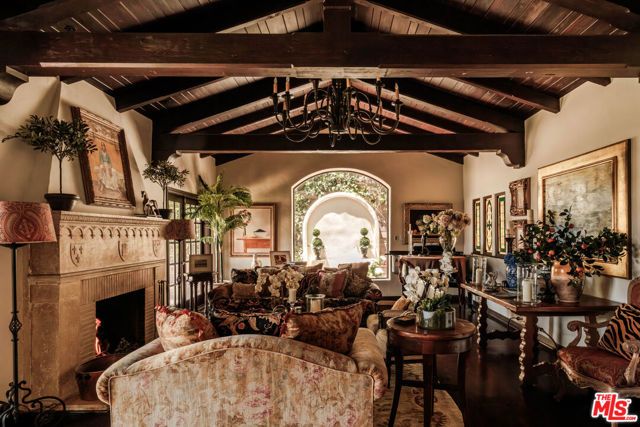 4026 Woking Way, Los Angeles, CA 90027