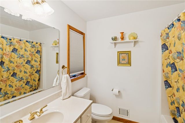 7095 Tupelo, Lima, NY 14485