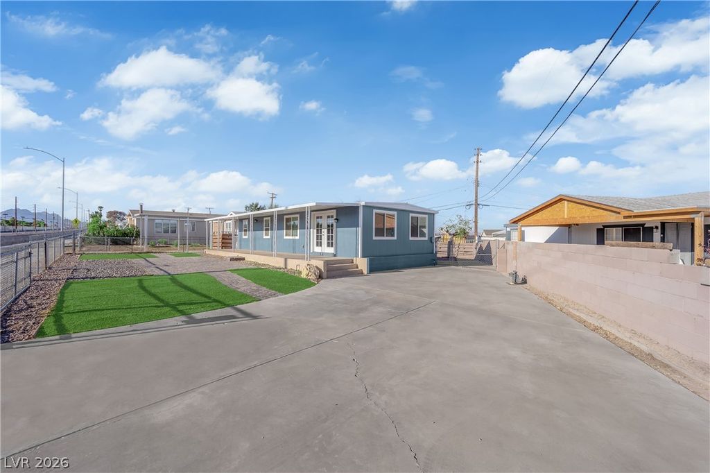 420 Pueblo Place, Henderson, NV 89015 — photo 2