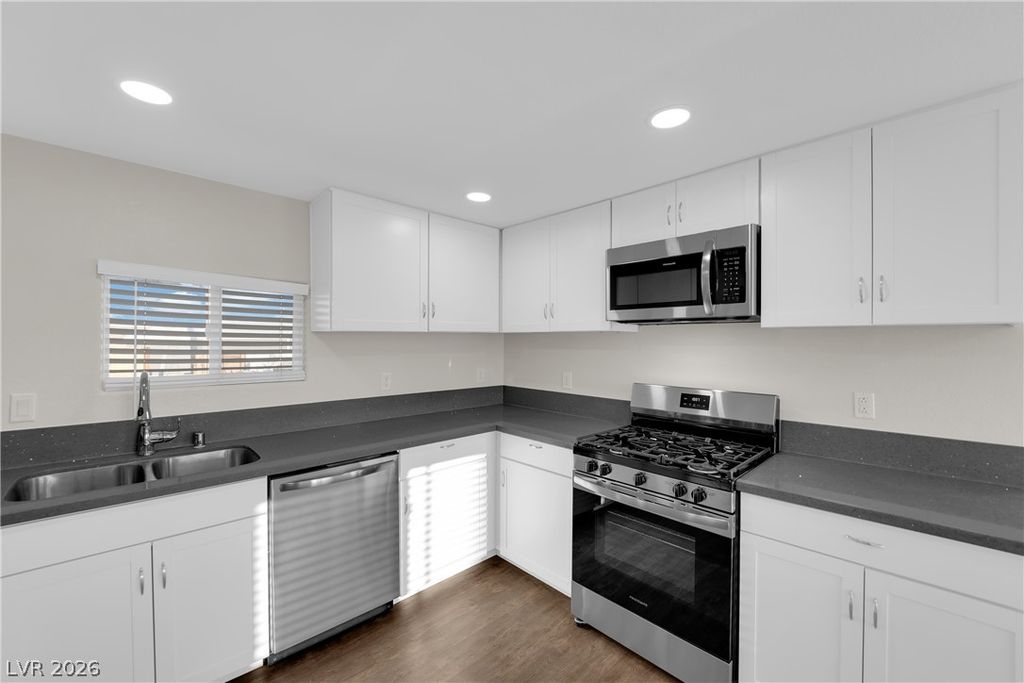 420 Pueblo Place, Henderson, NV 89015 — photo 5